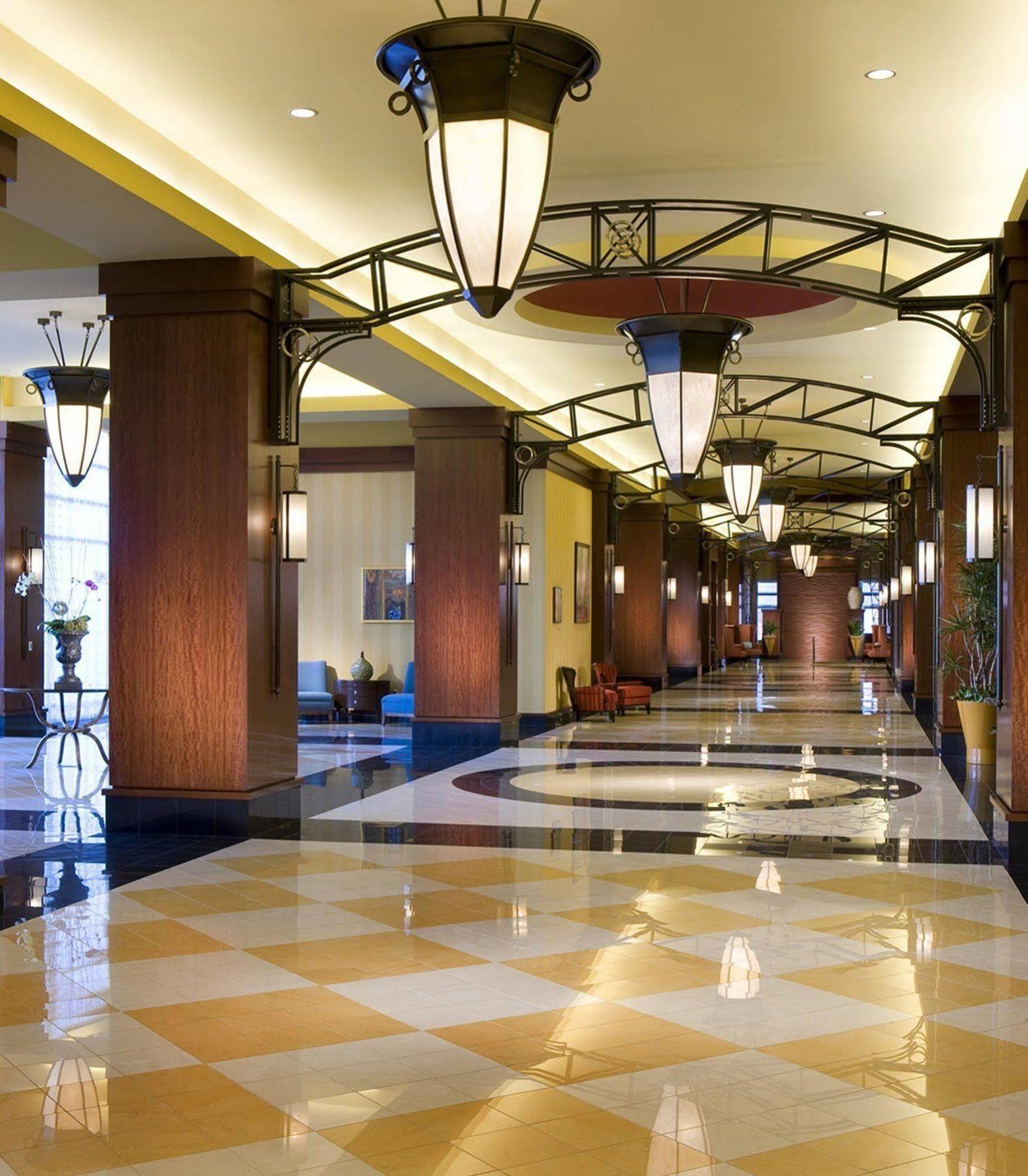 Renaissance Montgomery Hotel & Spa At The Convention Center Exteriér fotografie