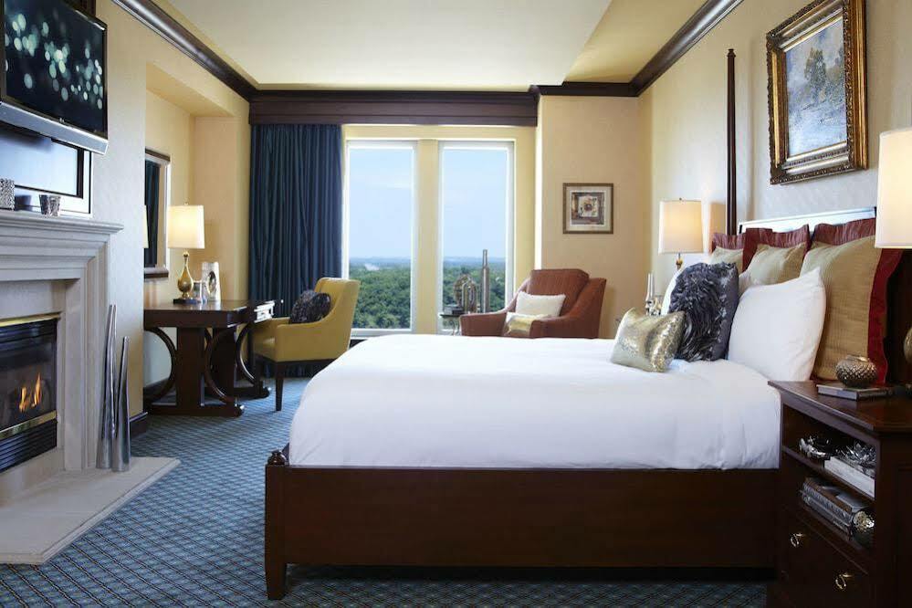 Renaissance Montgomery Hotel & Spa At The Convention Center Exteriér fotografie